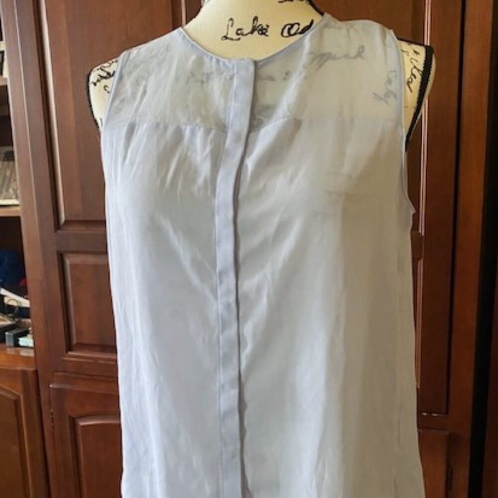 New TAHARI Blue Blouse Top Size Medium Semi Sheer Sleeveless
